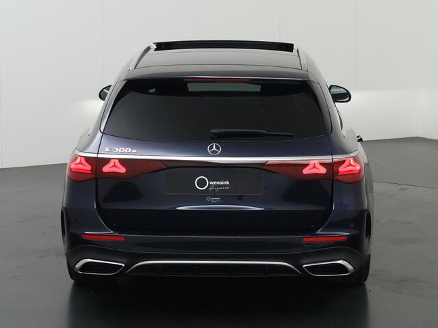 Mercedes-Benz E-estate 300e Sport Edition | Panoramaschuifdak | Trekhaak | 360° camera | DIGITAL Light | Superscreen | 20" AMG velgen | Stoelverwarming voor |