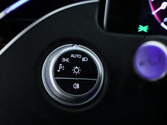 Mercedes-Benz E-estate Estate 300 e PLug-In Hybride | Distronic | Winterpakket: Stoel en Stuurverwarming | Sfeerverlichting | Led koplampen | Achteruitrijcamera | Apple CarPlay | Inclusief 24 maanden MB Certified garantie voor Europa.