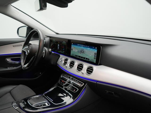 Mercedes-Benz E-estate 300 e Avantgarde Plug In Hybrid 320pk Dealer O.H PHEV | Widescreen | Sfeerverlichting | Lederen Sportstoelen Verwarmd | Apple Carplay | Camera | Cruise Control | Navigatie | DAB |