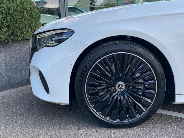 Mercedes-Benz E-estate 300 e Avantgarde l Panoramadak l Burmester l DISTRONIC plus l Niveauregeling l DIGITAL LIGHT l 360 gr Camera l Winterpakket l Apple & Android auto l Memory pakket l Stoelverwarming l