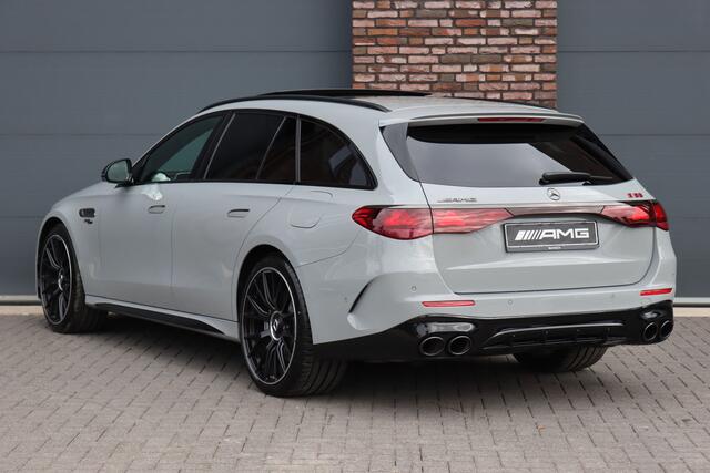 Mercedes-Benz E-estate AMG 53 4MATIC+ | 585pk | MBUX Hyperscreen | Achterasbesturing | Distronic | Memory | Burmester | Digital Light | Trekhaak | Surround Camera | Verwarmd Stuurwiel | AMG-Nightpakket | Augmented Reality |