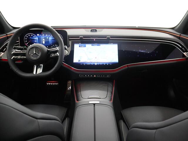 Mercedes-Benz E-estate 300e Sport Edition | Panoramadak| Rijassistentiepakket Plus | Digital light | Superscreen | 20" AMG Velgen|