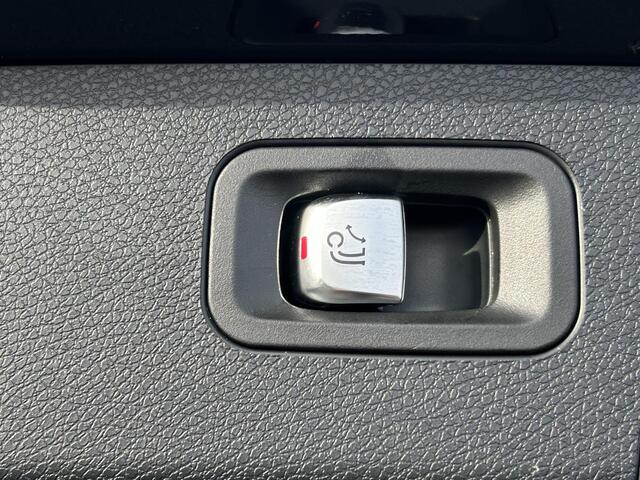 Mercedes-Benz E-estate 300 e | Bruin leer | Panoramadak | Trekhaak