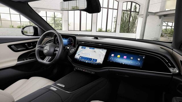 Mercedes-Benz E-estate 300e Sport Edition | Premium Plus | Panoramaschuifdak | Rij-assistentiepakket | stoelventilatie voor | Head-Up | Airmatic |