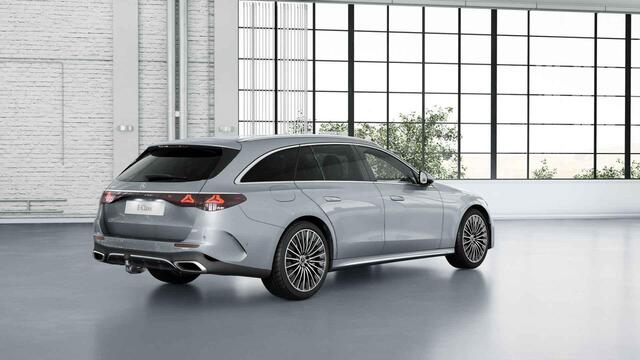 Mercedes-Benz E-estate 300e Sport Edition | Panoramaschuifdak | Trekhaak | Premium Pakket | 360°-camera | MBUX Superscreen |