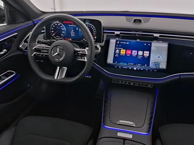 Mercedes-Benz E-estate 300 e AMG Plug-In Hybride AMG Line | Night Pakket | Trekhaak | MBUX Superscreen | Panorama Schuif-Kanteldak | 20 Inch AMG velgen | Inclusief 24 maanden MB Certified garantie voor Europa.