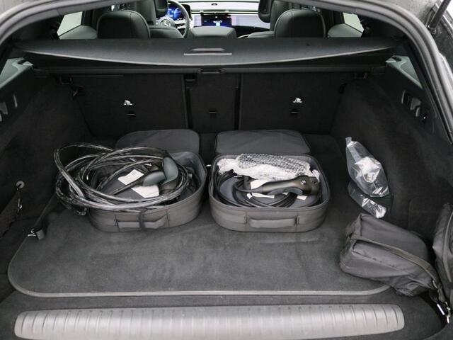 Mercedes-Benz E-estate 300 e Sport Edition AMG Line | Panorama Schuif-Kanteldak | 20 Inch AMG Velgen | Apple CarPlay | Distronic | Alarm Klasse 3 | DIGITAL Light. Inclusief 24 maanden MB Certified garantie voor Europa.