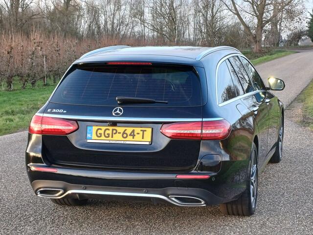 Mercedes-Benz E-estate 300 e AMG Line /AMG Line/Prachtige auto/Lage KM/Top onderhouden/