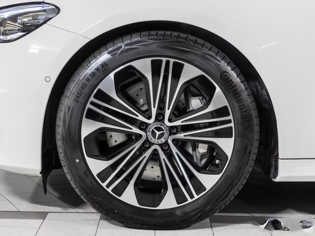 Mercedes-Benz E-estate 300e AVANTGARDE ** DIG.LIGHT, PANORAMA, TREKH, MEM, AGILITY, 360 CAM, WINTER ** 1e EIG - UNFALLFREI - Ex MB ** ** INFORMEER OOK NAAR ONZE AANTREKKELIJKE FINANCIAL-LEASE TARIEVEN **