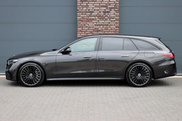 Mercedes-Benz E-estate 300 e AMG Line | Hyperscreen | Distronic+ | Burmester | Panoramadak | Digital Light | Surround Camera | HUD | 3D-Display | Verwarmd Stuurwiel | Keyless-Go |