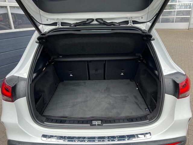 Mercedes-Benz EQA 250+ Business Edition | AMG | Nightpakket | Business Plus | Panoramadak | 360° Camera | Sfeerverlichting | Memorystoelen Verwarmd | Apple & Android Carplay