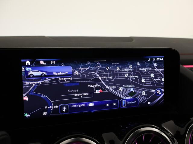 Mercedes-Benz EQA 250+ AMG Line 71 kWh | Parkeerpakket met 360°-camera | KEYLESS-GO comfort pakket | EASY PACK achterklep | | GUARD 360° Voertuigbescherming Plus | Dodehoekassistent | Extra USB-poorten |