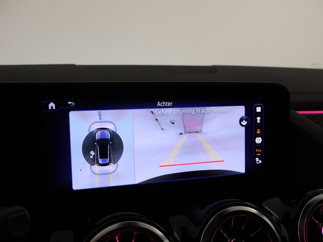 Mercedes-Benz EQA 250+ AMG Line 71 kWh | Parkeerpakket met 360°-camera | KEYLESS-GO comfort pakket | EASY PACK achterklep | | GUARD 360° Voertuigbescherming Plus | Dodehoekassistent | Extra USB-poorten |