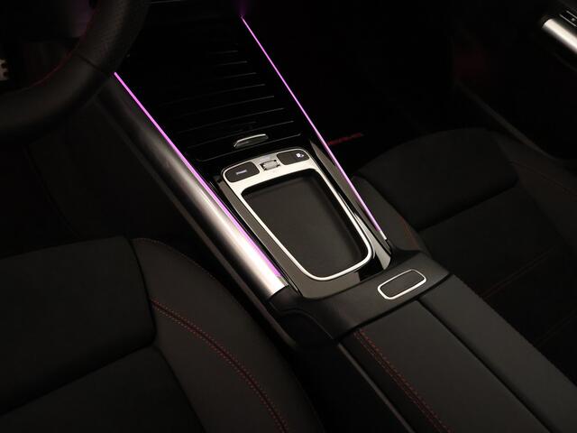 Mercedes-Benz EQA 250+ AMG Line 71 kWh | Parkeerpakket met 360°-camera | KEYLESS-GO comfort pakket | EASY PACK achterklep | | GUARD 360° Voertuigbescherming Plus | Dodehoekassistent | Extra USB-poorten |