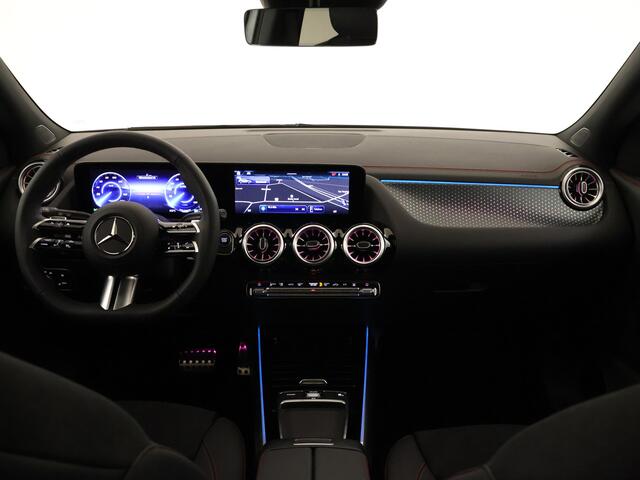 Mercedes-Benz EQA 250+ AMG Line 71 kWh | KEYLESS-GO comfort pakket | Parkeerpakket met 360°-camera | GUARD 360° Voertuigbescherming Plus | Extra USB-poorten | EASY PACK achterklep | Dodehoekassistent | Sfeerverlichting |