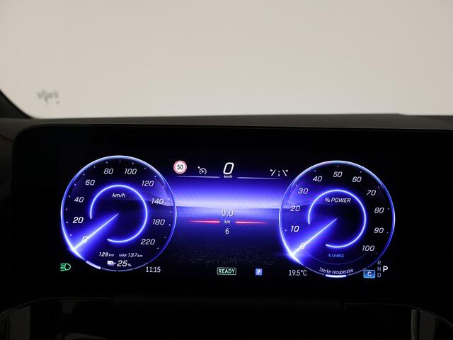 Mercedes-Benz EQA 250+ AMG Line 71 kWh | KEYLESS-GO comfort pakket | Parkeerpakket met 360°-camera | GUARD 360° Voertuigbescherming Plus | Extra USB-poorten | EASY PACK achterklep | Dodehoekassistent | Sfeerverlichting |