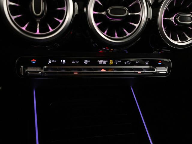 Mercedes-Benz EQA 250+ AMG Line 71 kWh | KEYLESS-GO comfort pakket | Parkeerpakket met 360°-camera | GUARD 360° Voertuigbescherming Plus | Extra USB-poorten | EASY PACK achterklep | Dodehoekassistent | Sfeerverlichting |