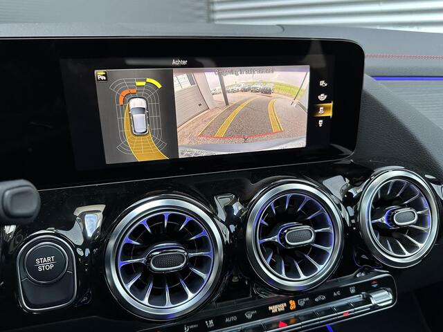 Mercedes-Benz EQA 250 | Panoramadak | Sportedition | Nightpakket | Achteruitrijcamera | Stoelverwarming | Sfeerverlichting | Trekhaak | Apple & Android Carplay | Showmodel SALE