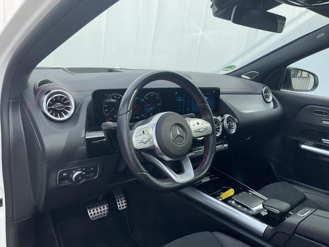 Mercedes-Benz EQA 250 Business Solution AMG 67 kWh Pano Hud Adap.Cruise Burmester 360Cam VOL!