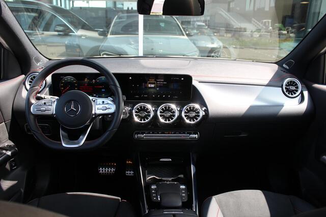 Mercedes-Benz EQA 250 AMG Line 67 kWh Premium | Panorama dak