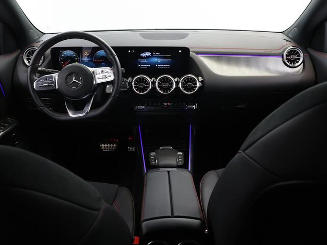Mercedes-Benz EQA 250 Sport Edition 67 kWh | AMG | 19" lichtmetalen velgen | Stoelverwarming | Sfeerverlichting | Keyless |