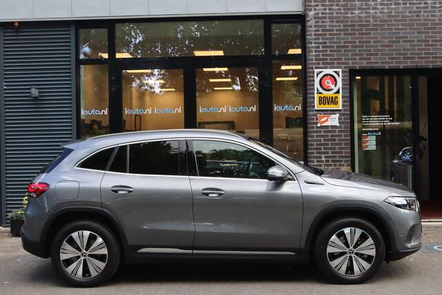 Mercedes-Benz EQA 250 Business Solution Luxury 67 kWh Camera/Sfeer/Dodehoek/Elek. klep/Trekhaak wegkl.