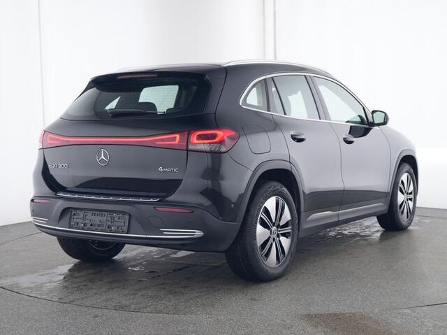 Mercedes-Benz EQA 300 4MATIC Luxury Line 67 kWh | Progressive | Led koplampen | Easy-Pack Achterklep | Spiegel Pakket | MBUX Augmented Reality | Inclusief 24 maanden MB Certified garantie voor Europa.