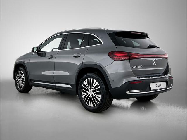 Mercedes-Benz EQA 250+ Business Solution Luxury 71 kWh | Panoramaschuifdak in glas | Winter pakket | Dodehoekassistent | Parkeerpakket met achteruitrijcamera | Spiegelpakket | Extra USB-poorten | EASY PACK achterklep | Comfortstoelen voor |