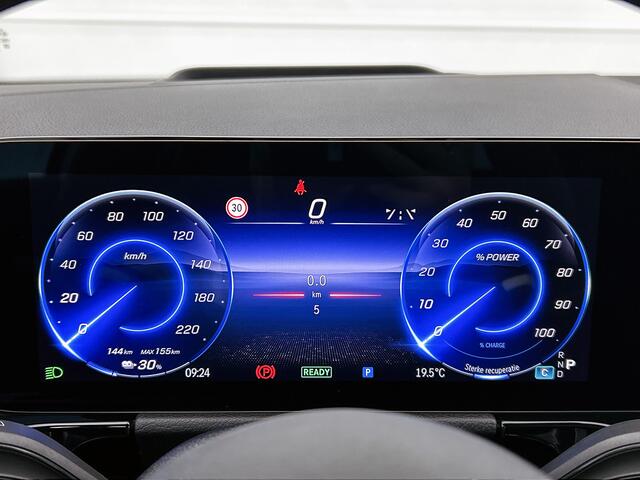 Mercedes-Benz EQA 250+ Business Solution AMG 71 kWh | Trekhaak | Nightpakket | Premium pakket | Parkeerpakket met 360°-camera | EASY PACK achterklep | KEYLESS-GO comfort pakket | Head-up display | Dodehoekassistent | Sfeerverlichting |