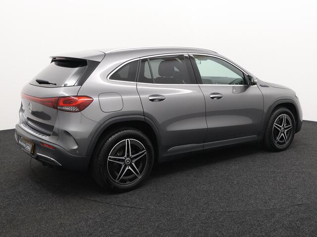 Mercedes-Benz EQA 250 AMG Line | Keyless entry |