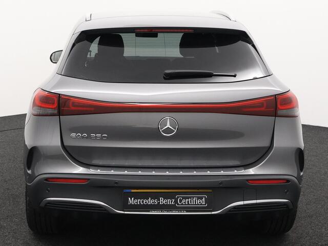 Mercedes-Benz EQA 250 AMG Line | Keyless entry |