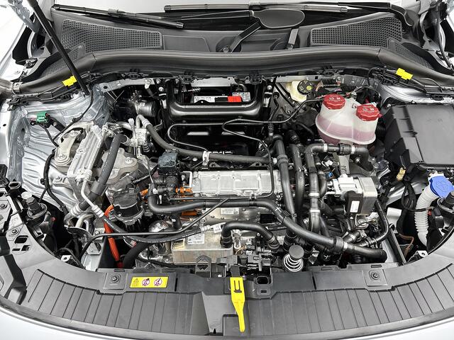 Mercedes-Benz EQA 250+ Business Solution 71 kWh | Parkeerpakket met achteruitrijcamera | Extra USB-poorten | Zitcomfortpakket | Sfeerverlichting | EASY PACK achterklep | Stoelverwarming voor | Licht- en zicht pakket |