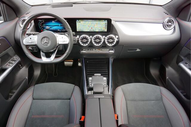 Mercedes-Benz EQA 250 Sport Edition 67kWh SOH 98% AMG Pano