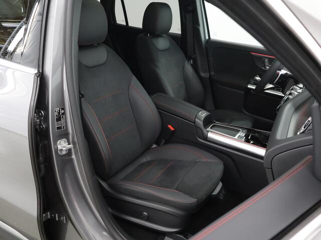 Mercedes-Benz EQA 250+ Business Solution AMG 71 kWh | Panoramaschuifdak | Head-up display | 360° camera | Burmester | Winter pakket | Stoelverwarming voor | Premium Plus |