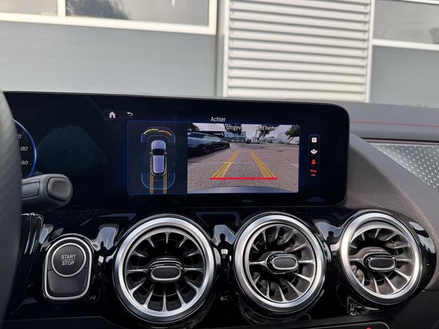 Mercedes-Benz EQA 250+ AMG Line 71 kWh |Pano |Sfeer |Alcantara |Camera |Stoelverw.