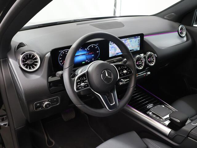 Mercedes-Benz EQA 250 Luxury Line 67 kWh | Getint glas | Widescreen | Sfeerverlichting |