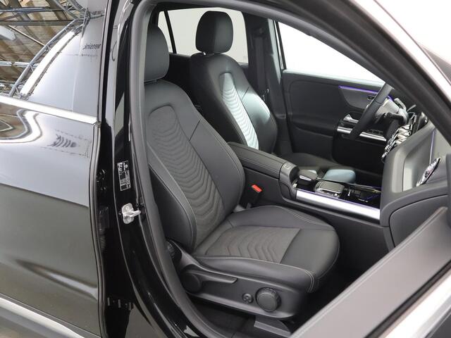 Mercedes-Benz EQA 250 Luxury Line 67 kWh | Getint glas | Widescreen | Sfeerverlichting |