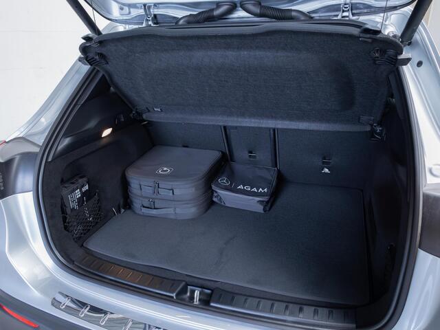 Mercedes-Benz EQA 250+ Business Solution AMG 71 kWh Panorama dak