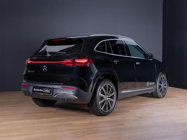 Mercedes-Benz EQA 250+ Business Solution AMG Panorama dak