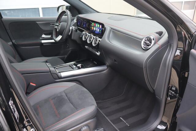 Mercedes-Benz EQA 250+ AMG Line 71 kWh NL- Auto!! Elek Trekhaak I Pano I Sfeerverl