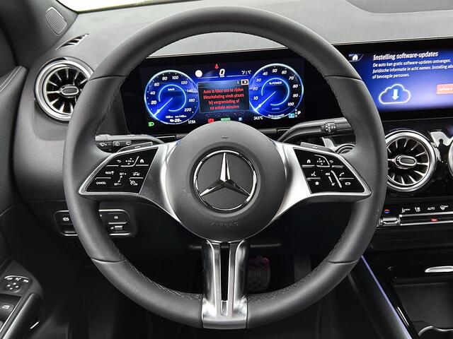Mercedes-Benz EQA 250+ Business Solution Luxury 71 kWh | Trekhaak | GUARD 360° Voertuigbescherming Plus | Parkeerpakket met achteruitrijcamera | USB pakket plus | EASY PACK achterklep | Dodehoekassistent | Stoelverwarming voor |