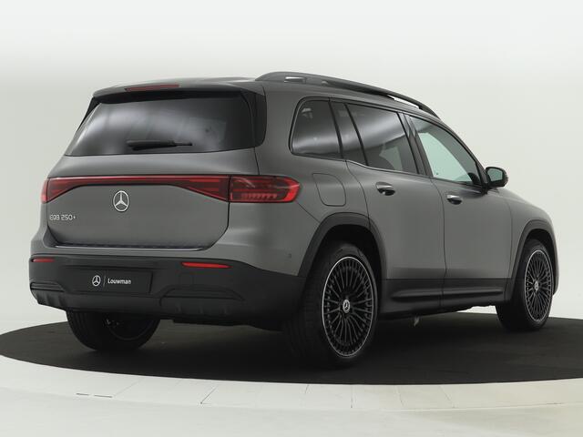 Mercedes-Benz EQB 250+ AMG Line 71 kWh | Nightpakket | Parkeerpakket met 360°-camera | KEYLESS-GO comfort pakket | Burmester Surround Sound systeem | EASY PACK achterklep | Extra USB-poorten |
