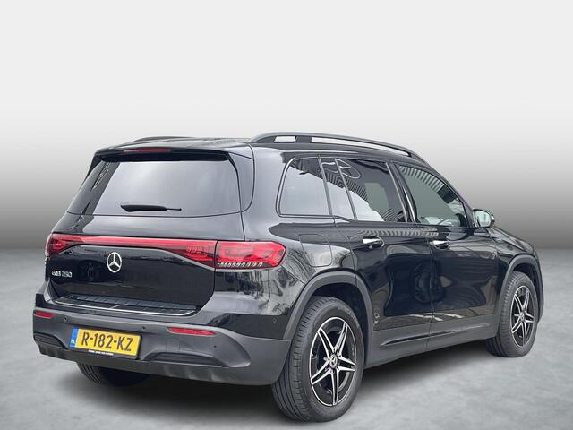 Mercedes-Benz EQB 250 AMG Line 67 kWh
