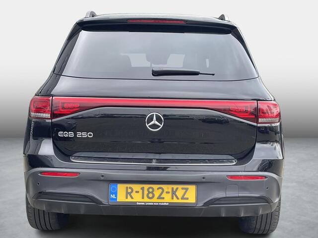 Mercedes-Benz EQB 250 AMG Line 67 kWh