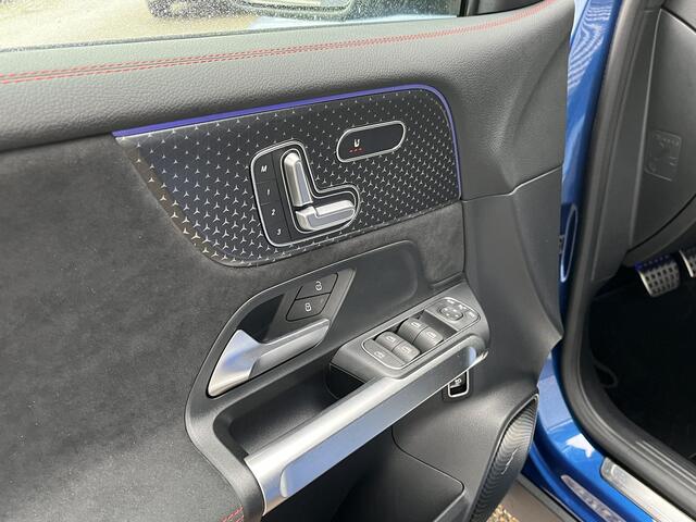 Mercedes-Benz EQB 250+ AMG Line | Premium Pakket | Night Pakket | Winter Pakket | Rijassistentiepakket | Panoramadak | Trekhaak | Elektrisch Verstelbare Stoelen + Memory | Burmester Surround Sound | 360° Camera | Head-up Display | Apple CarPlay | Android Auto