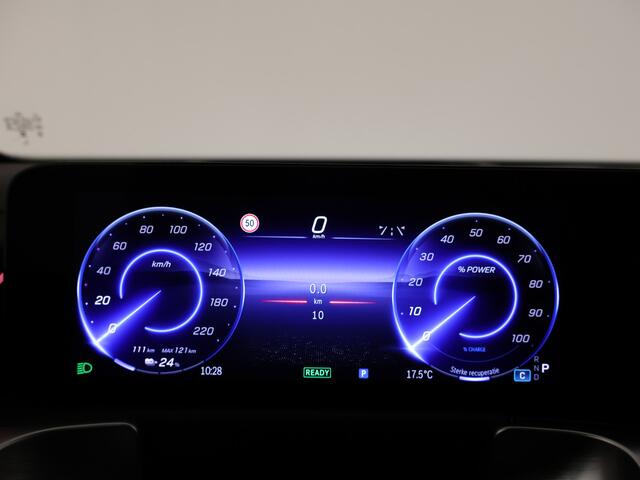 Mercedes-Benz EQB 250+ AMG Line 7p. 71 kWh | Nightpakket | Parkeerpakket met 360°-camera | KEYLESS-GO comfort pakket | GUARD 360° Voertuigbescherming Plus | Winter pakket | EASY PACK achterklep |