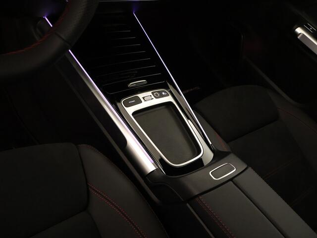 Mercedes-Benz EQB 250+ AMG Line 7p. 71 kWh | Nightpakket | Parkeerpakket met 360°-camera | KEYLESS-GO comfort pakket | GUARD 360° Voertuigbescherming Plus | Winter pakket | EASY PACK achterklep |