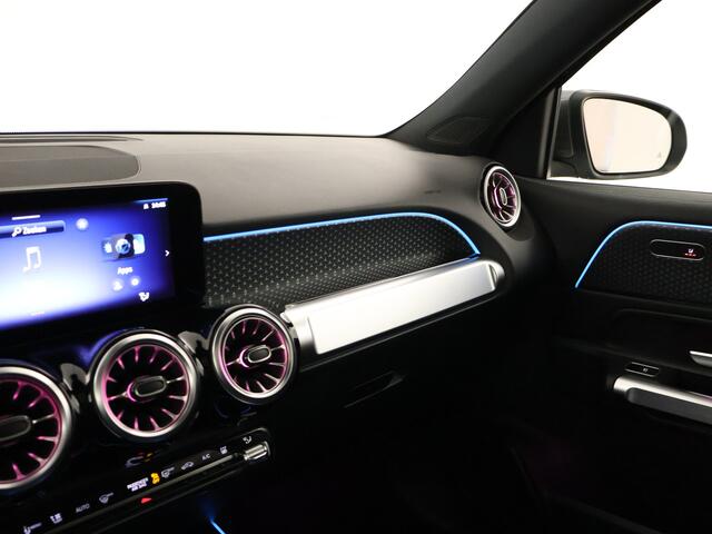 Mercedes-Benz EQB 250+ Business Line 7p. 71 kWh | Parkeerpakket met 360°-camera | GUARD 360° Voertuigbescherming Plus | EASY PACK achterklep | Extra USB-poorten | Dodehoekassistent | Sfeerverlichting | Verwarmde stoelen vooraan |