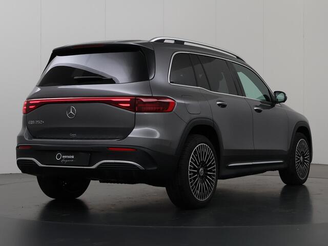Mercedes-Benz EQB AMG Line 71 kWh Mercedes-Benz EQB 250+ AMG Line 71 kWh | Panoramadak | Dodehoek Assistent | Elektrische Stoelen met Memory | 360 Camera | Burmester Surround System | Apple Carplay/Android Auto |