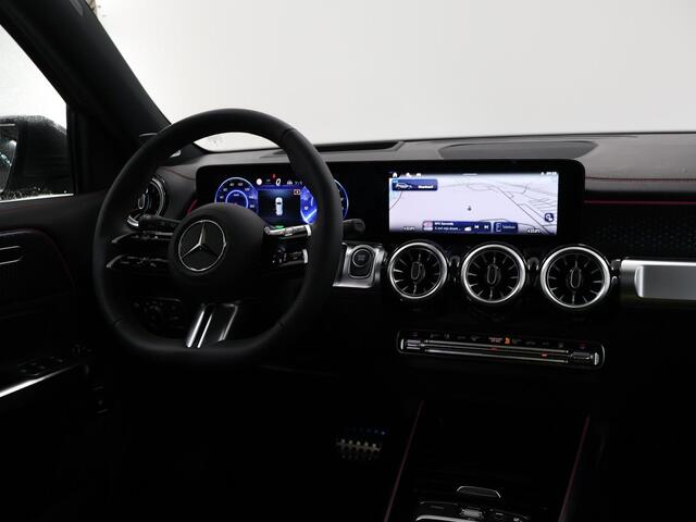 Mercedes-Benz EQB AMG Line 71 kWh Mercedes-Benz EQB 250+ AMG Line 71 kWh | Panoramadak | Dodehoek Assistent | Elektrische Stoelen met Memory | 360 Camera | Burmester Surround System | Apple Carplay/Android Auto |